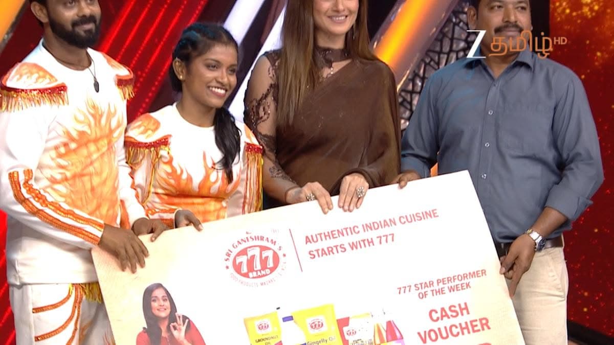 A glimpse of 777 Foods Tirunelveli ASM, Mr. Maheshwaran, presenting the Star Per